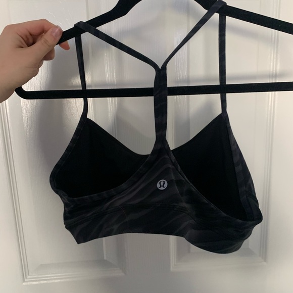 Lululemon Sports Bra - Zebra - Size 10 - Picture 2 of 3